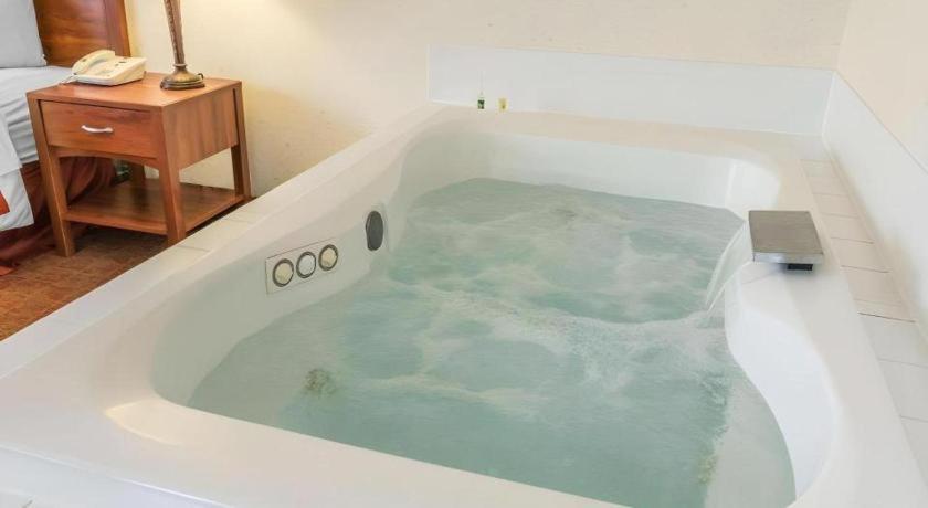 Quality Inn Royle Kittanning Zewnętrze zdjęcie